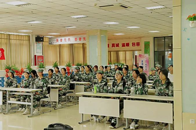 图示, 示意图
中度可信度描述已自动生成:ver1